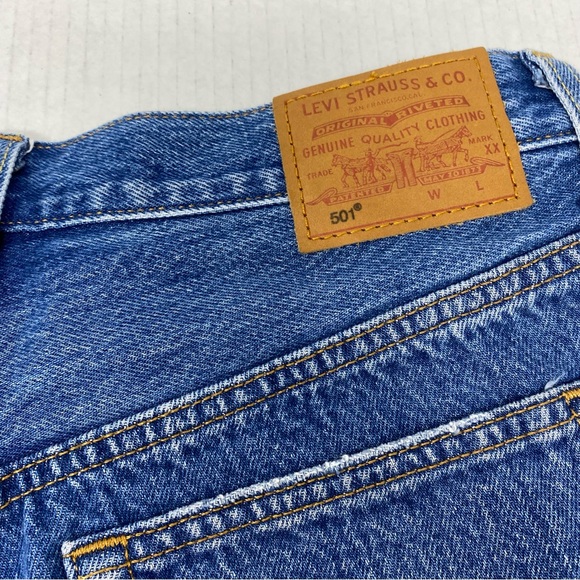Levi's 501 Button Fly Shorts 28 - Picture 4 of 10